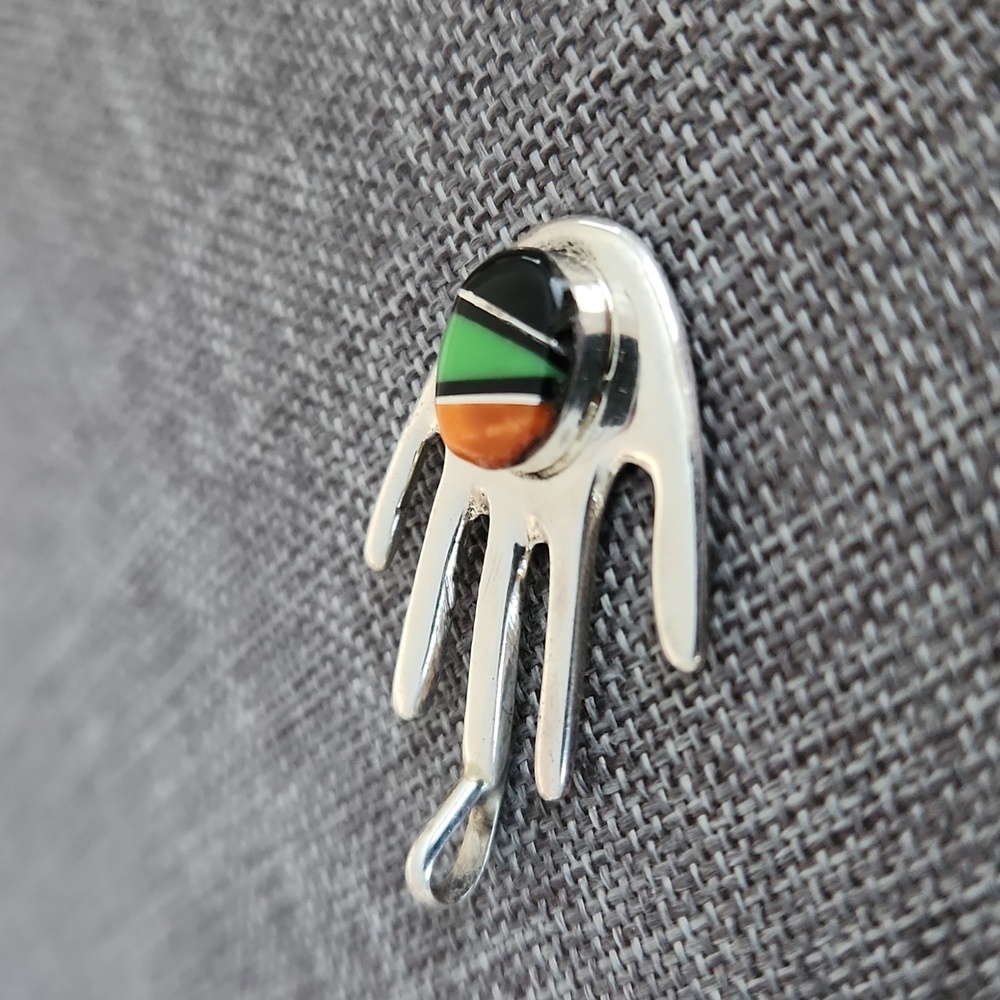 Beautiful NWOT Native American Navajo Multi-stone Inlaid Hand Pendant 🖤🤚❤️ - Picture 2 of 9